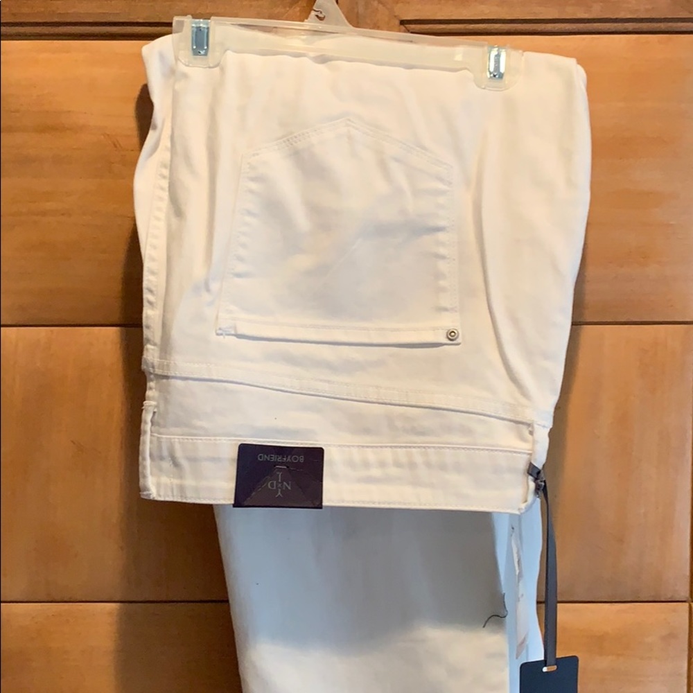 NYDJ NWT Boyfriend a Jean